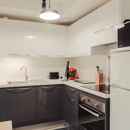 Raphael, T2, Piscine, Proche Centre Сен-Рафаэль