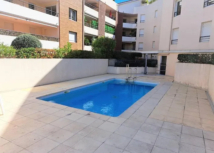 Raphael, T2, Piscine, Proche Centre